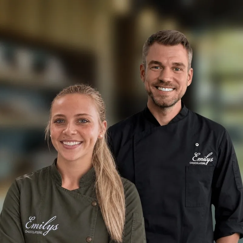 Emily Gorden und David Winkler im Laden